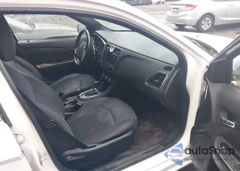 2013 Chrysler 200 Touring from USA, damaged, VIN 1C3CCBBB4DN574712